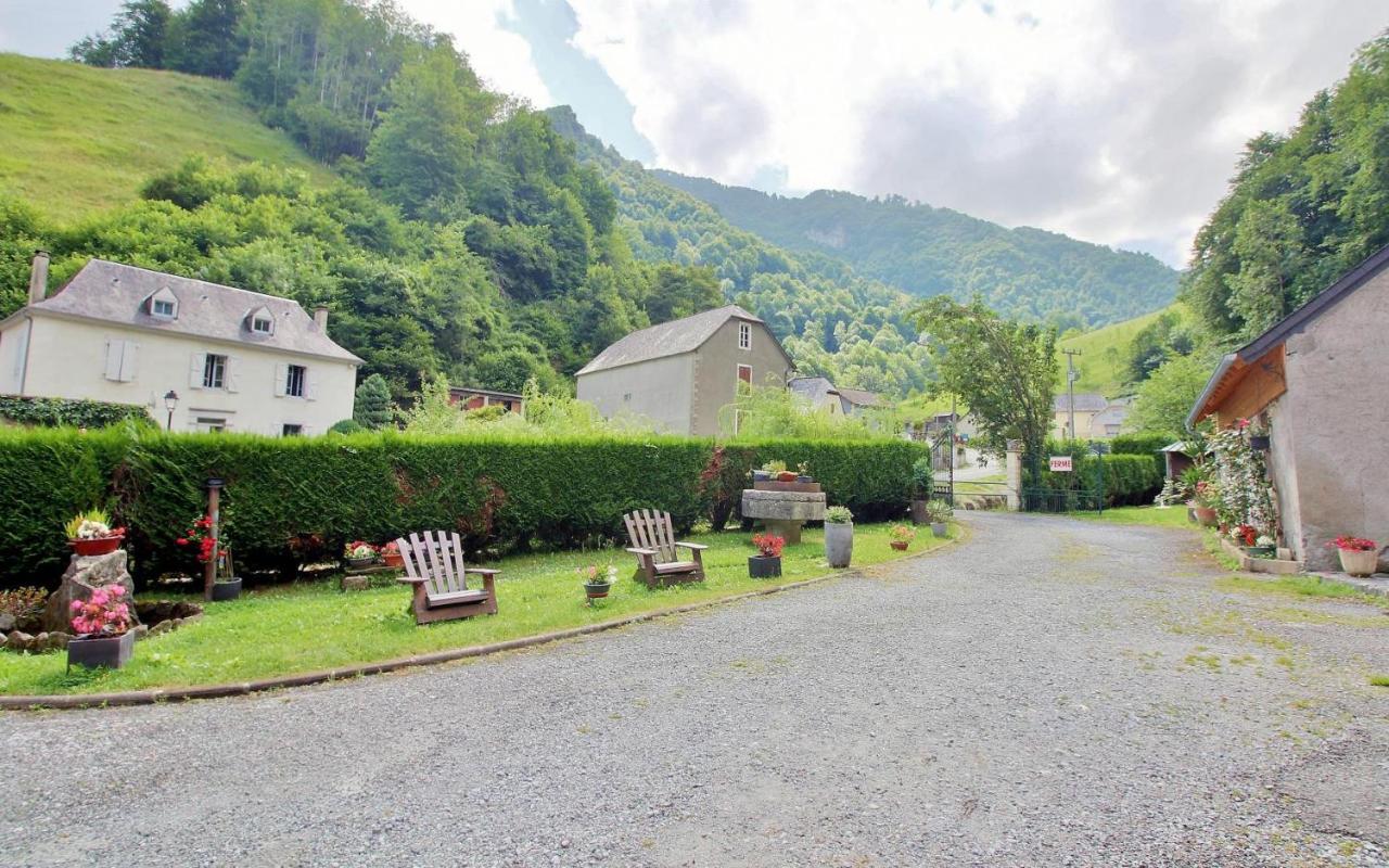 Gite Du Hougarou Ferrieres  Exteriör bild